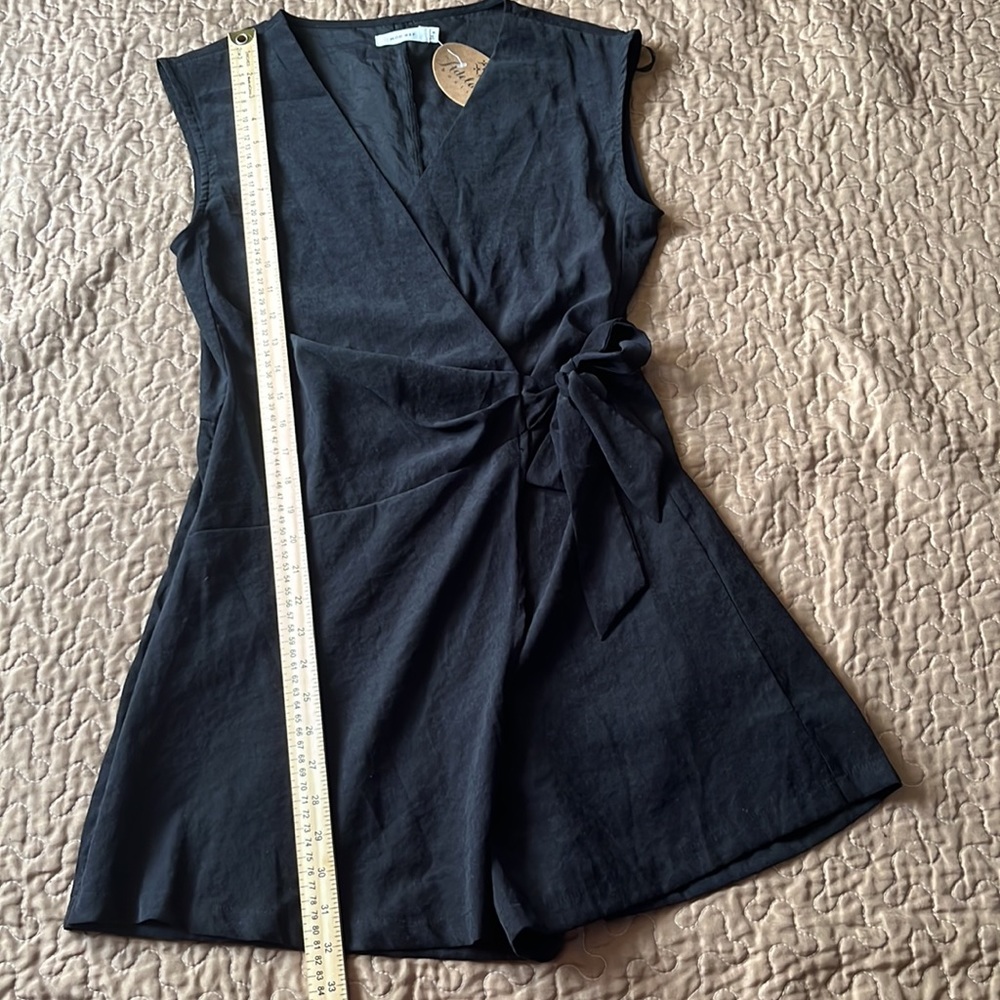 MOD REF wrap romper - Picture 9 of 14
